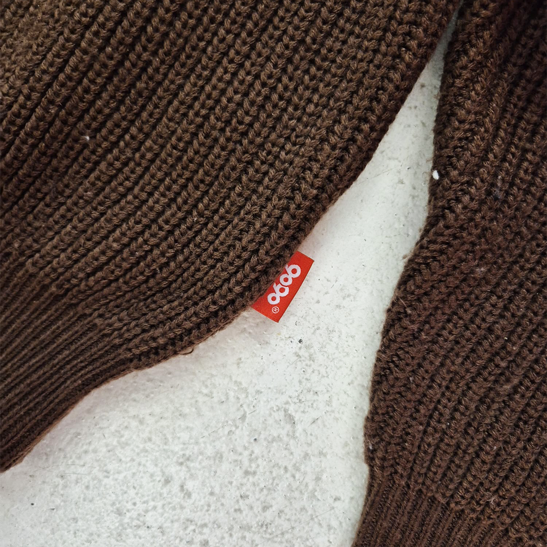 9090 Brown Half Zip Sweater (L)