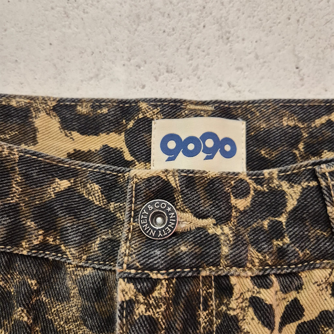 9090 Leopard King Logo Denim Pants (L)
