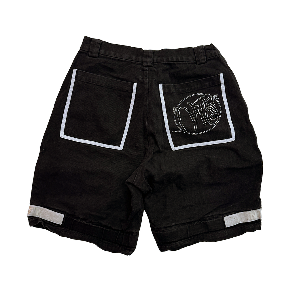 9090 Wide Black Shorts (L)