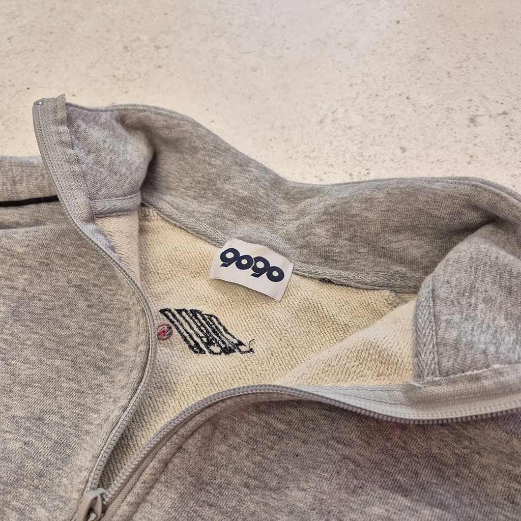 9090 Sports Heather Grey Half-Zip Sweatshirt  (M)