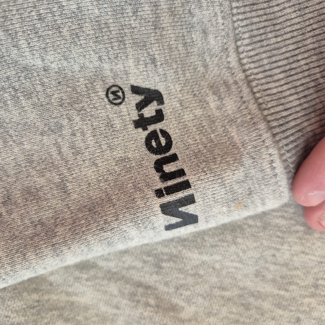 9090 Sports Heather Grey Half-Zip Sweatshirt  (M)