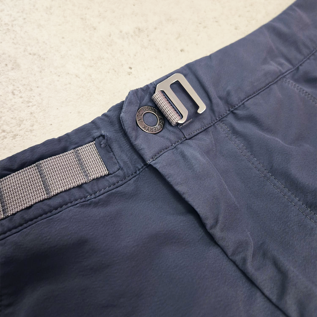 Arc'Teryx Nylon Pants (L)