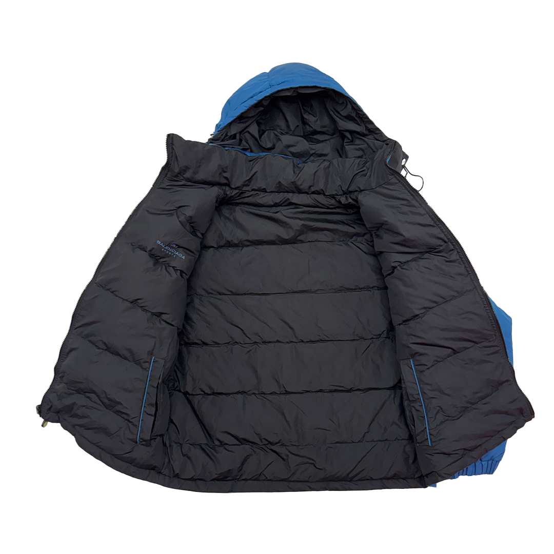 Balenciaga Reversible Vintage Black and Blue Puffer Jacket (180/92A - S)