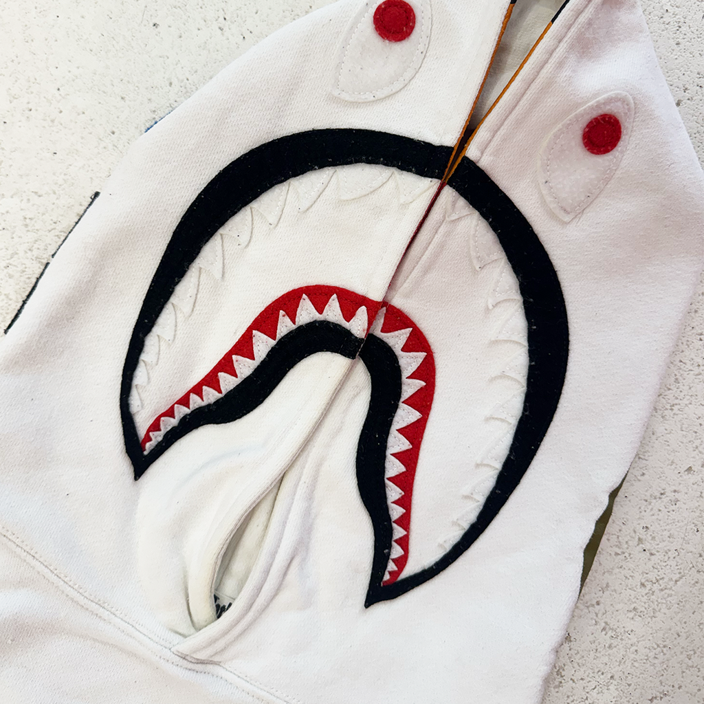 BAPE Shark White Hoodie (L)