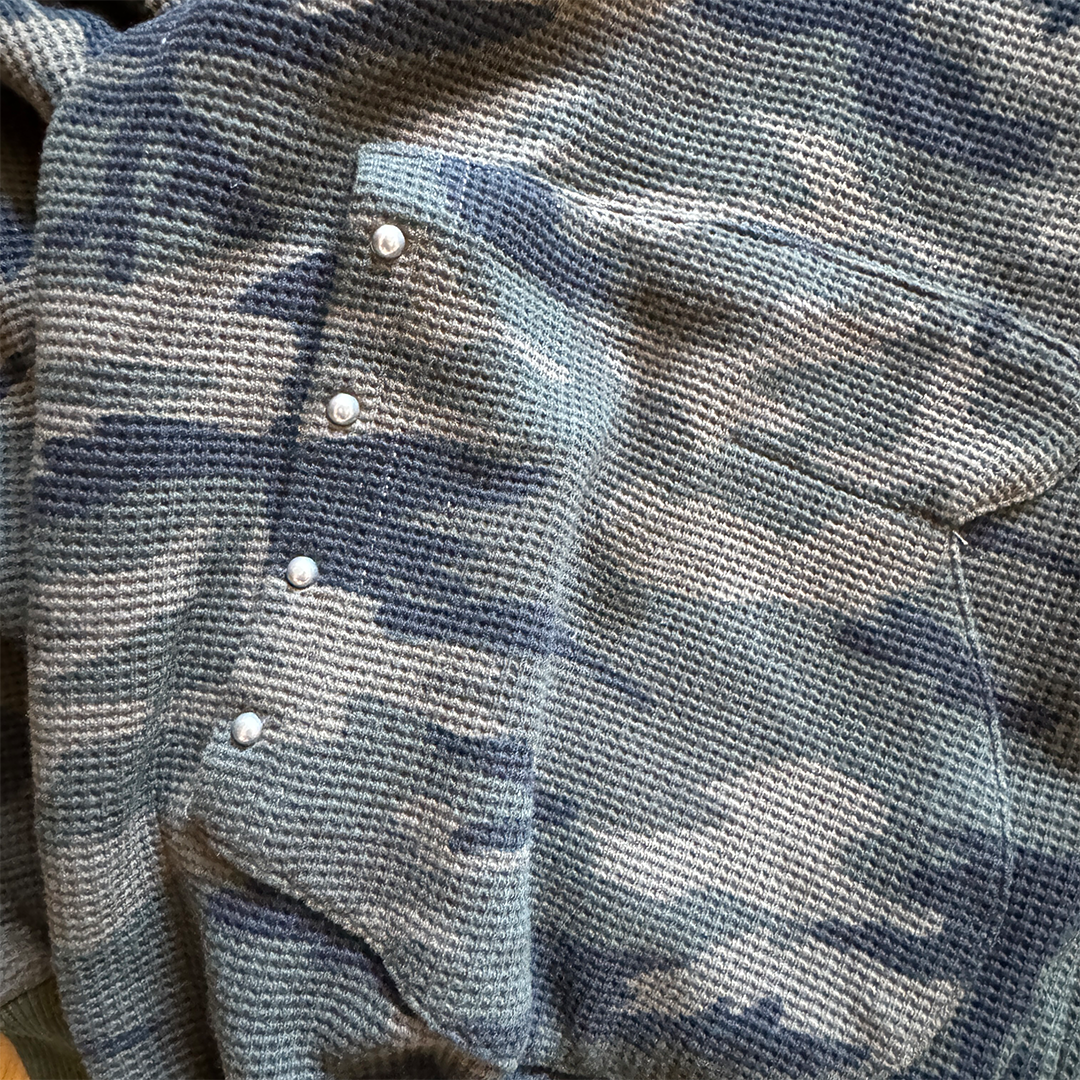 B.BALLSY Waffle Camo Cropped Hoodie (L)