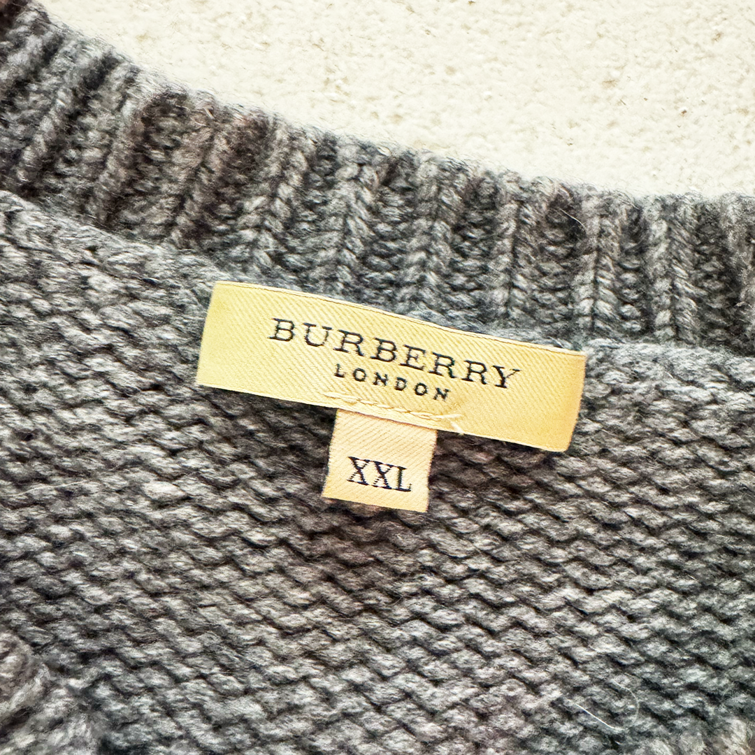 Burberry Wool and Cashmere Grey Knit Sweater (XXL)
