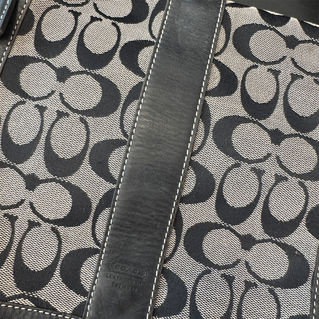 Coach Signature Pattern Black Canvas Shoulder Bag