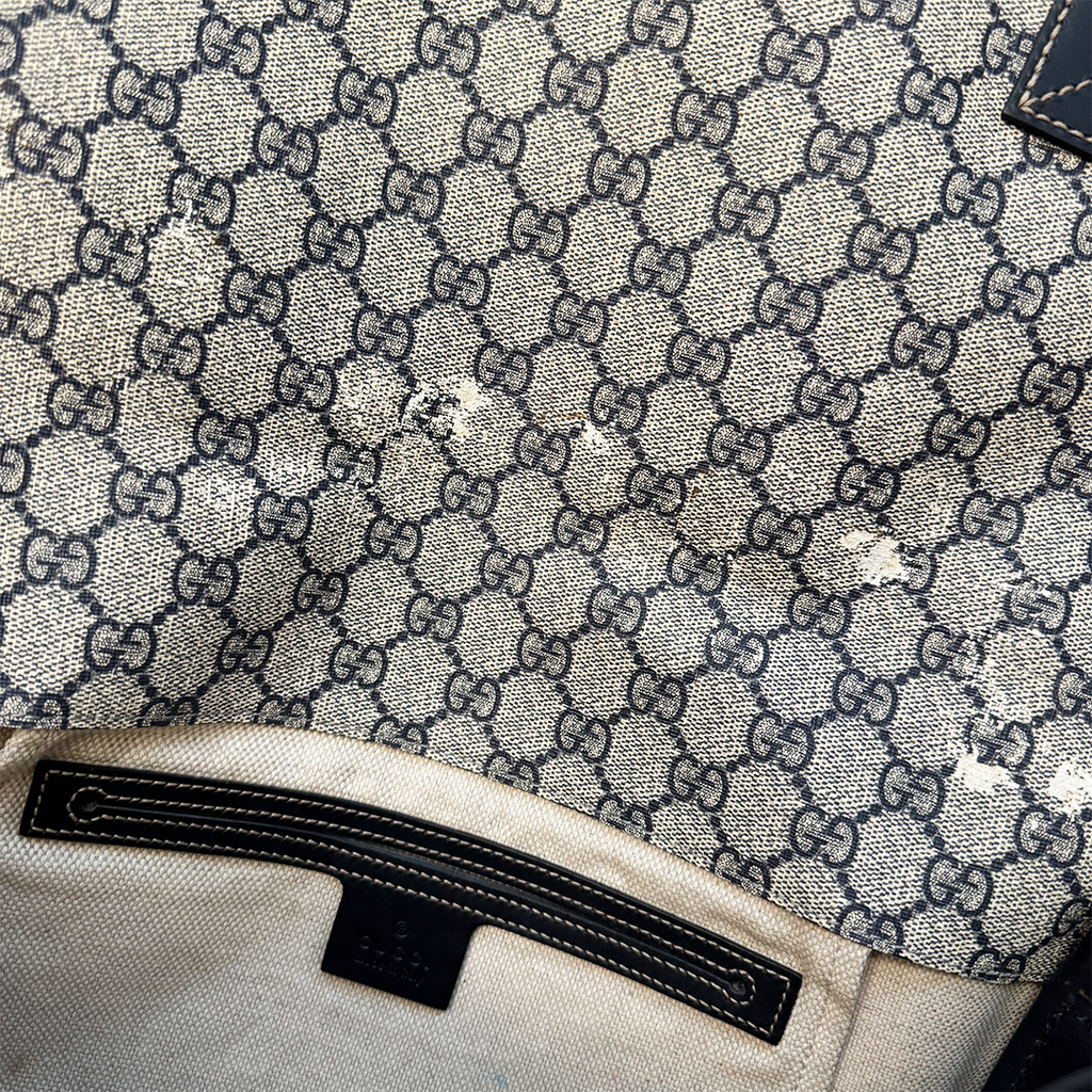 Gucci GG Supreme Blue Canvas Messenger Bag