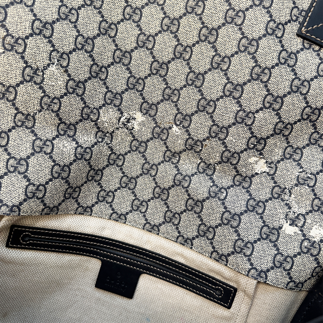 Gucci GG Supreme Blue Canvas Messenger Bag