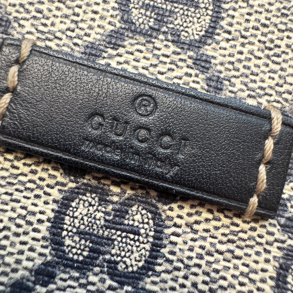 Gucci GG Supreme Blue Canvas Messenger Bag