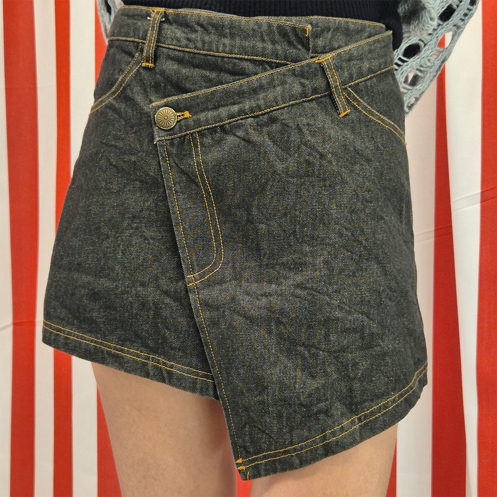 Hotter Than Hell Denim Short / Skirt (S)