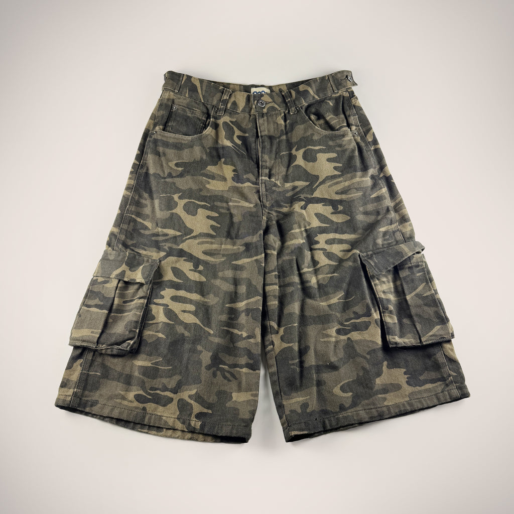 9090 King Logo Camo Long Short (L)