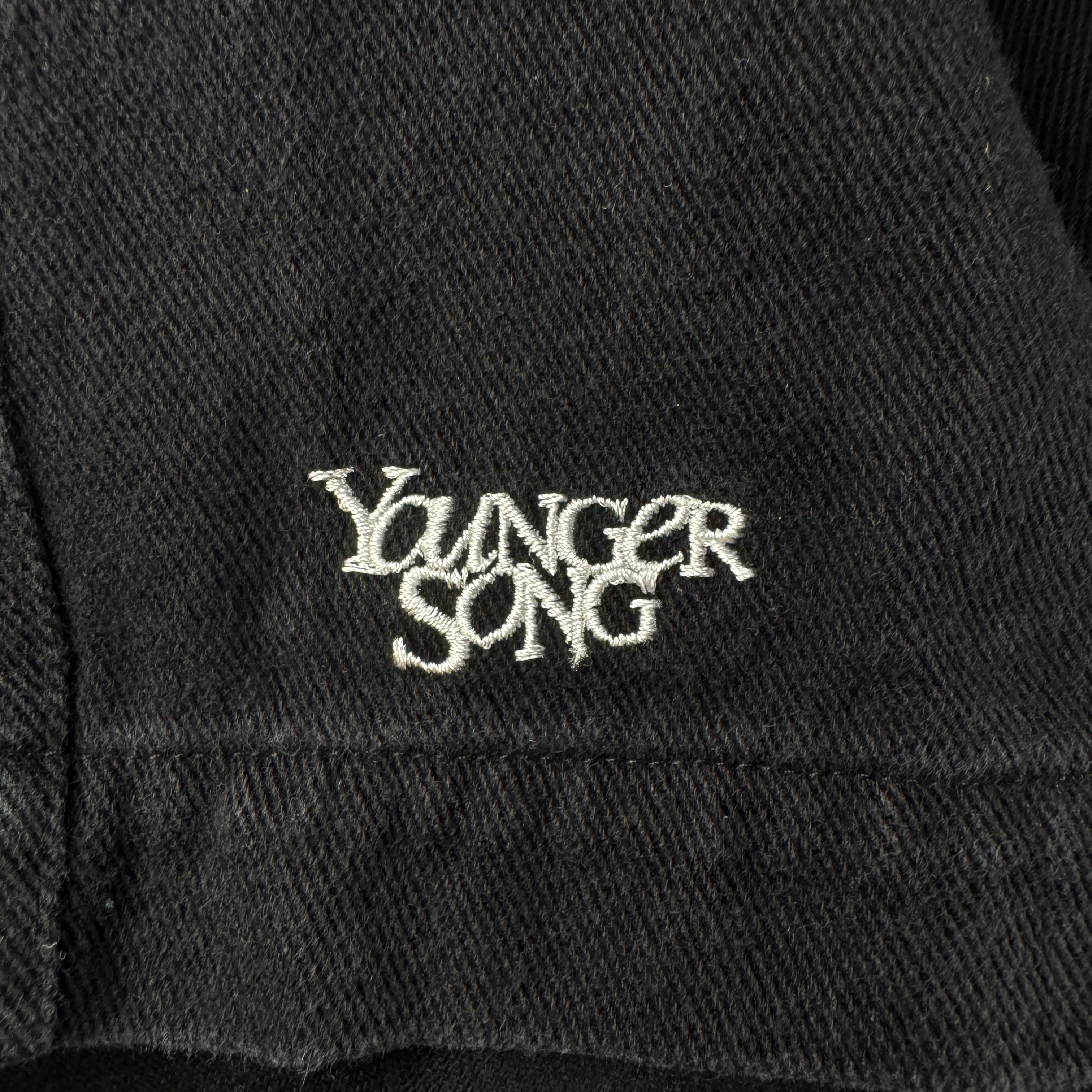 Younger Song Black Wide Short (M)