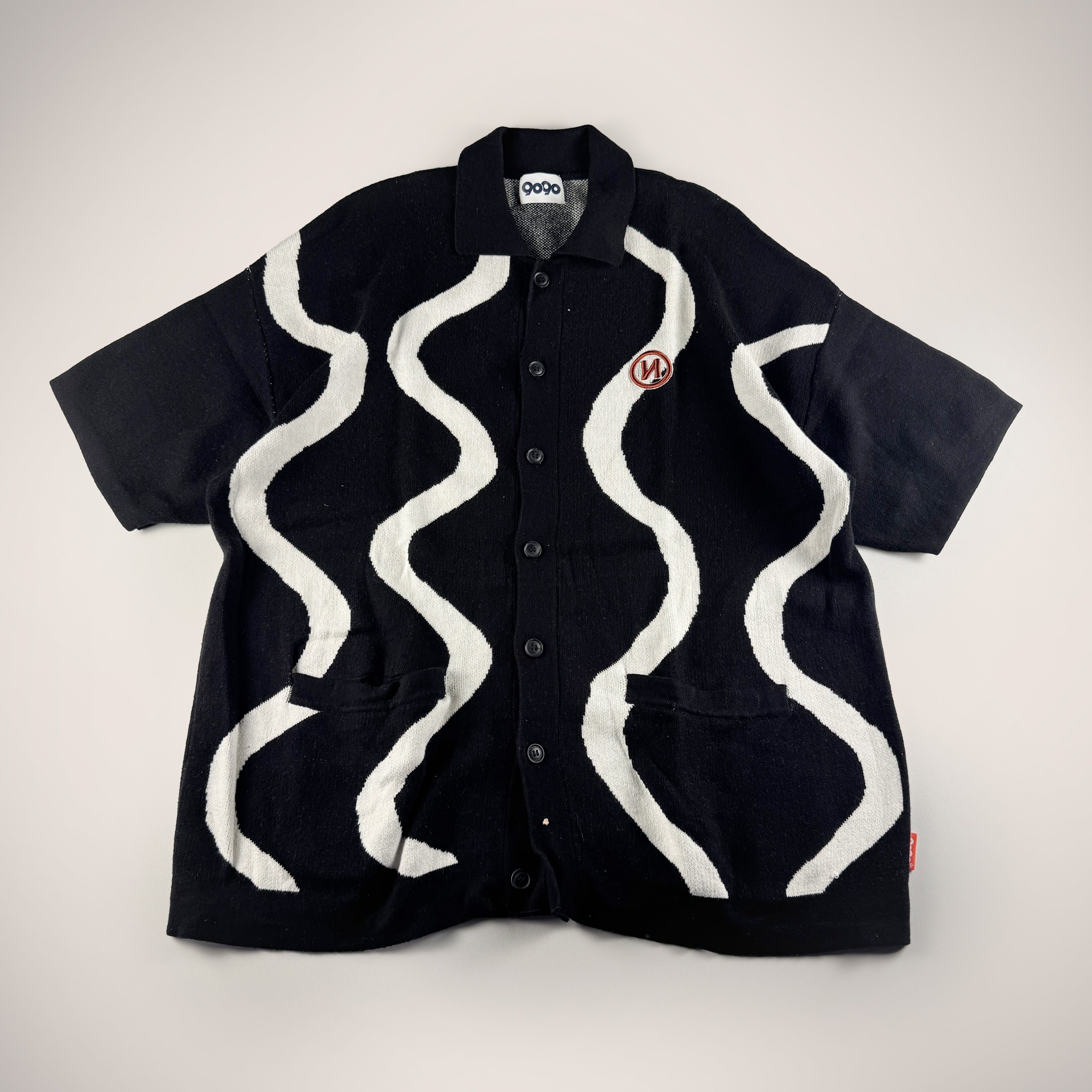 9090 Wave Line Knitted Black & White Short Sleeve Polo (L)
