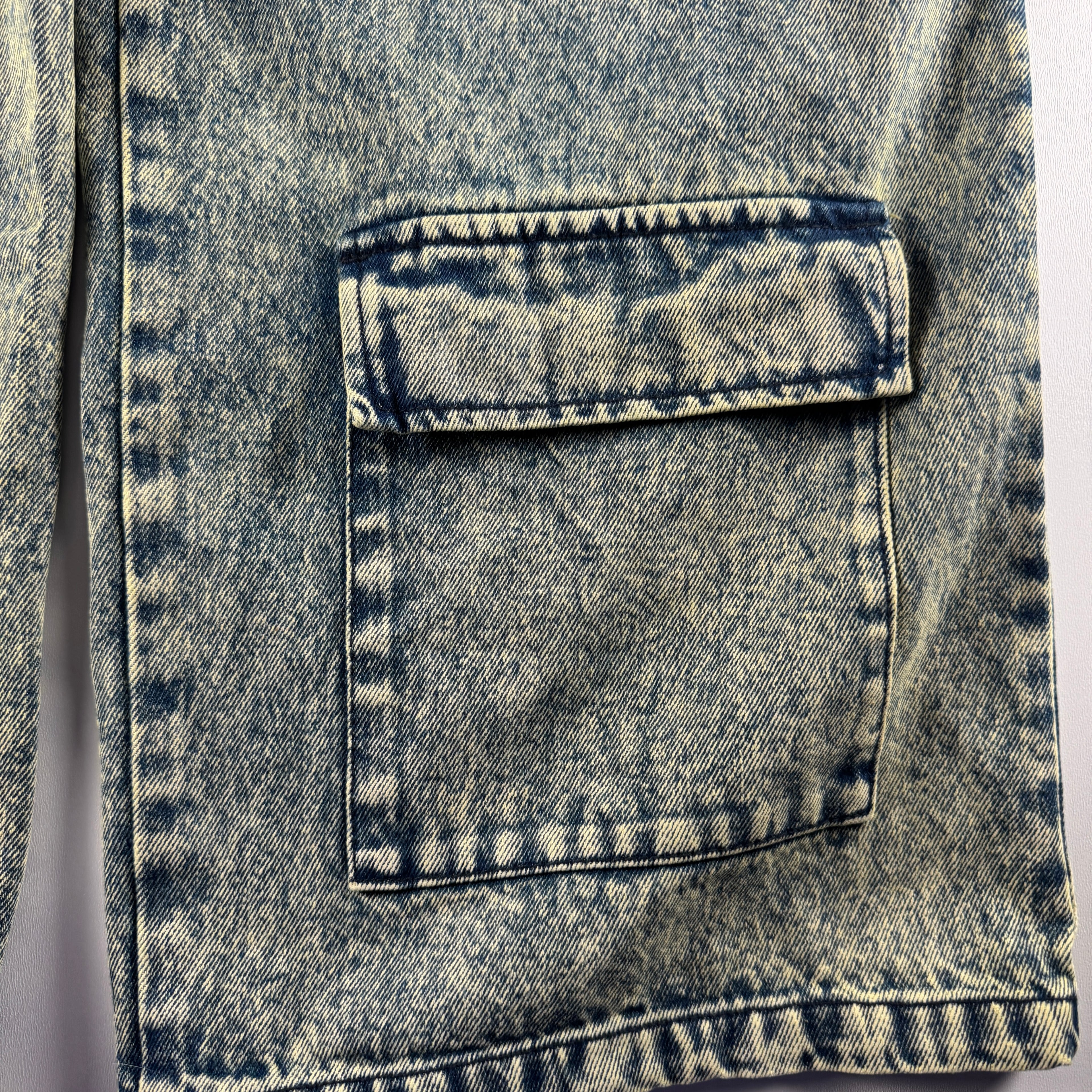 9090 Distressed Blue Pants (L)