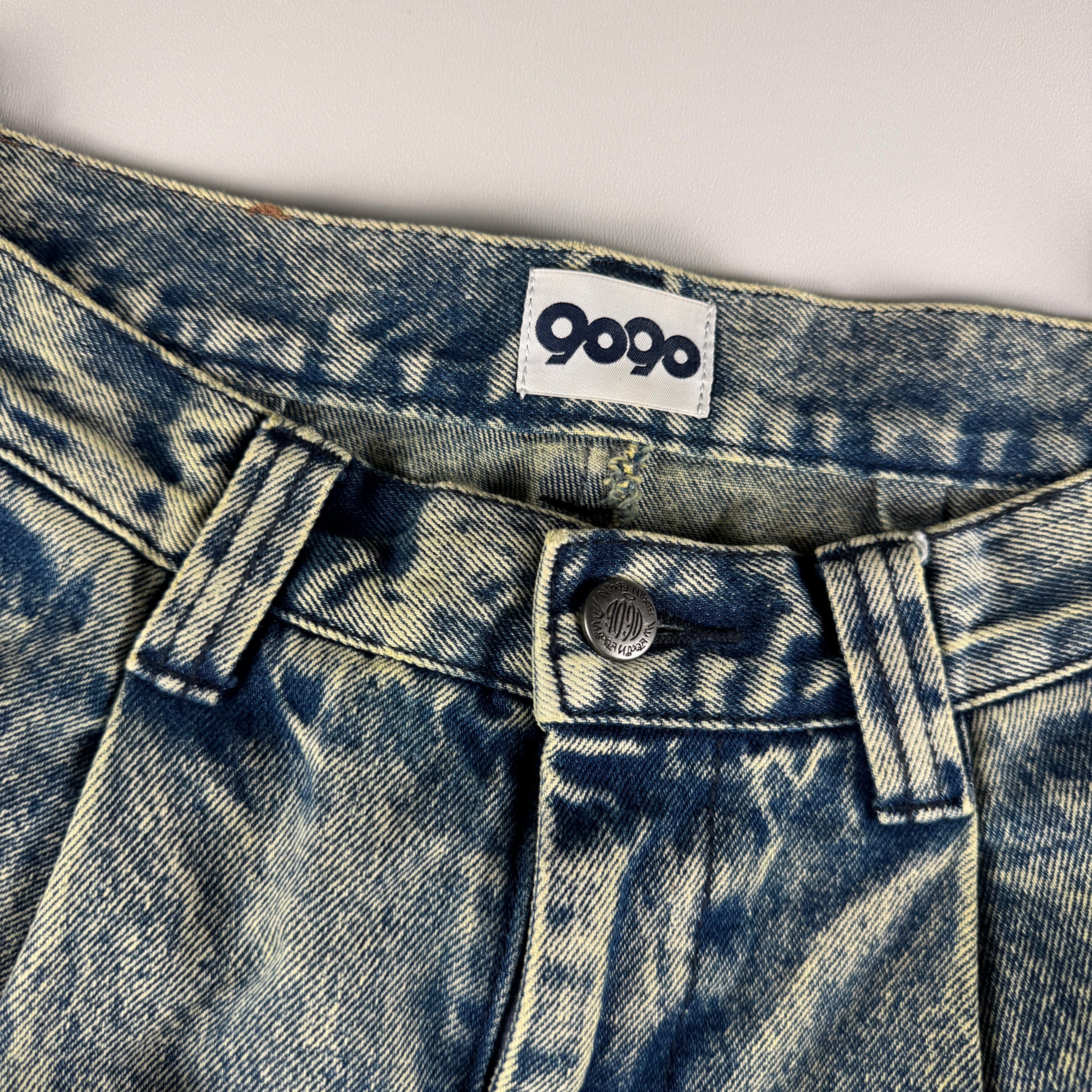 9090 Distressed Blue Pants (L)