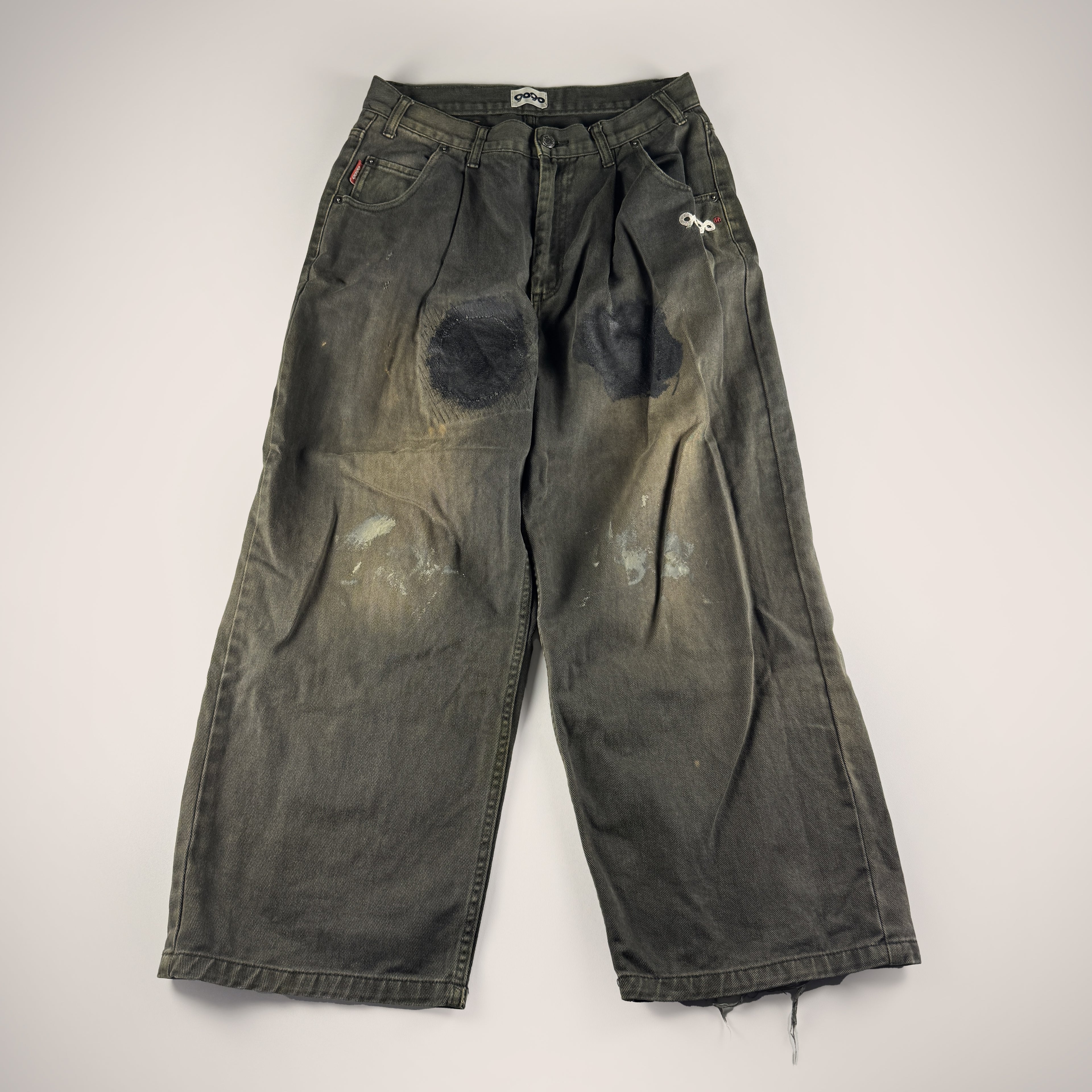 9090 Painted Distressed Grey Pants (L)