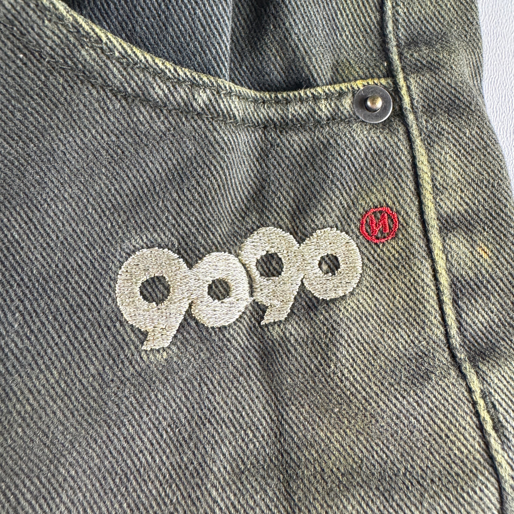9090 Painted Distressed Grey Pants (L)