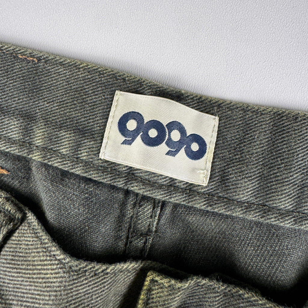 9090 Painted Distressed Grey Pants (L)
