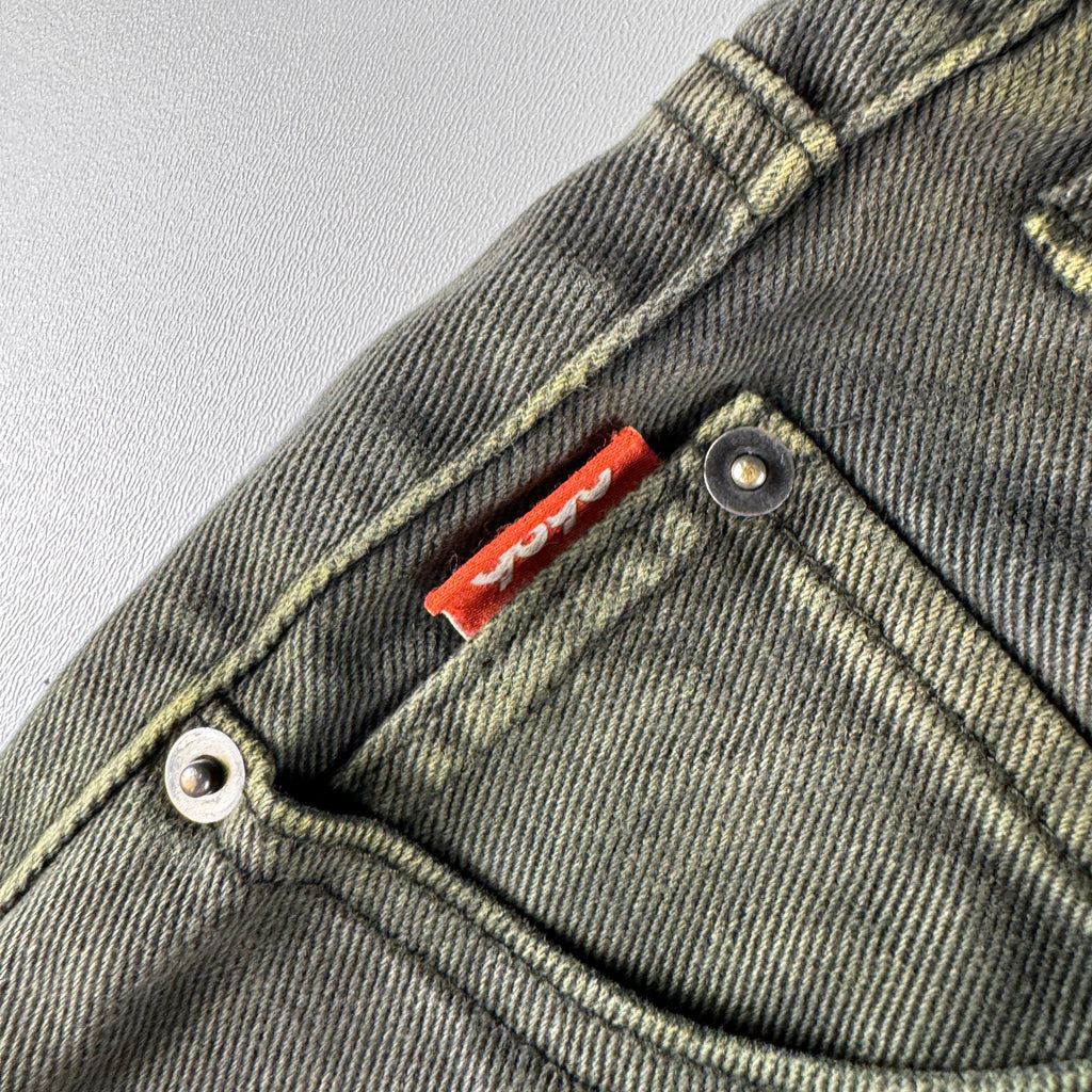 9090 Painted Distressed Grey Pants (L)