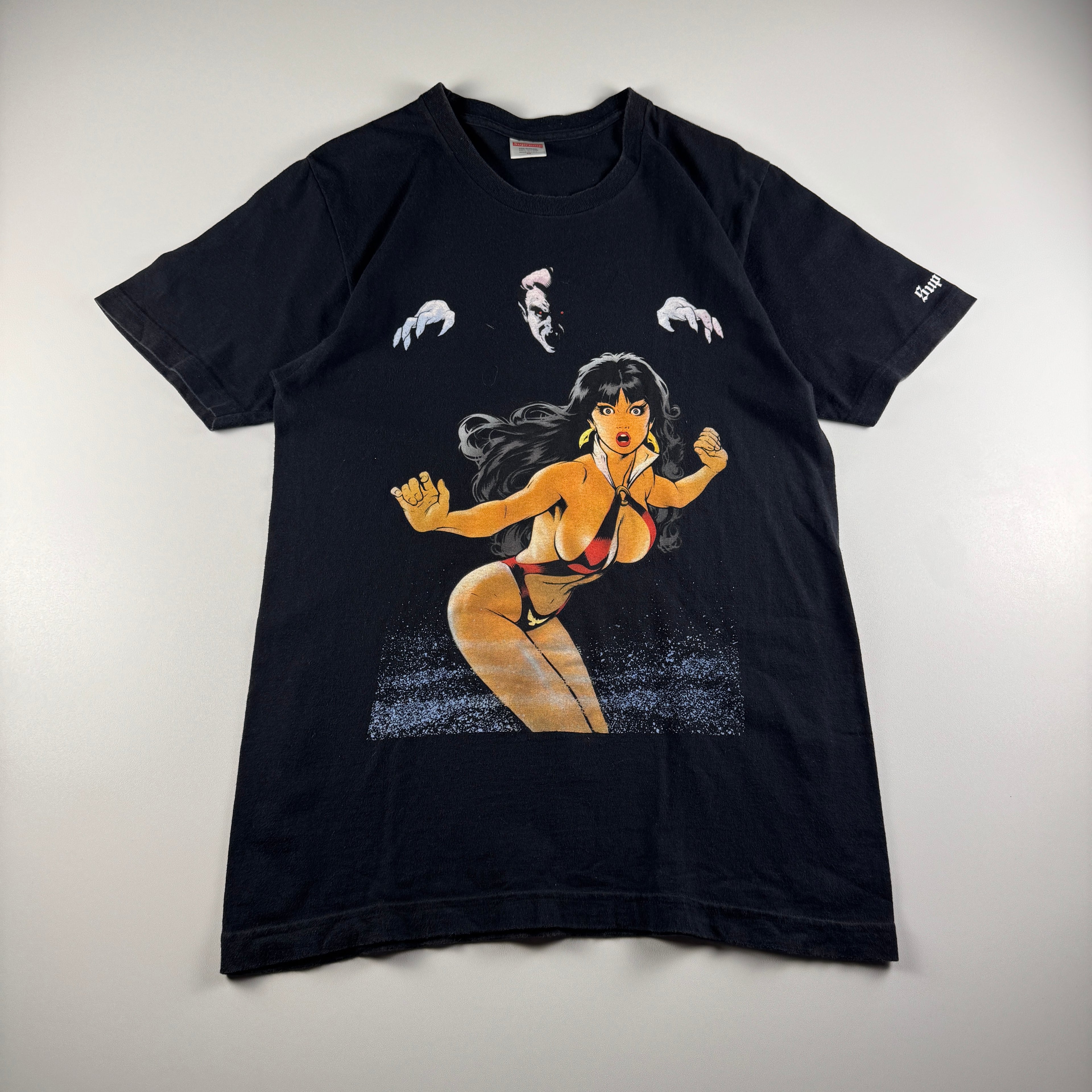 Supreme Vampirella Black Tee (M)