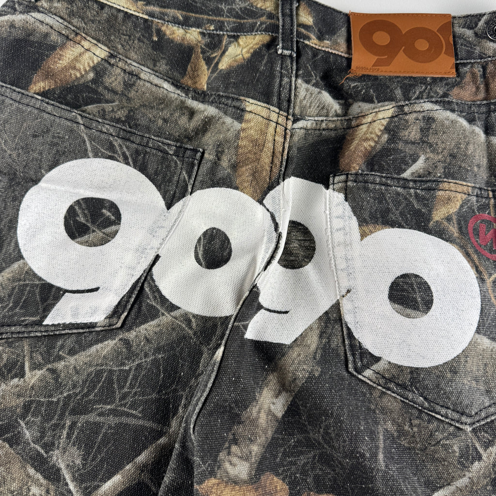 9090 OG Logo Painted Baggy Short (L)