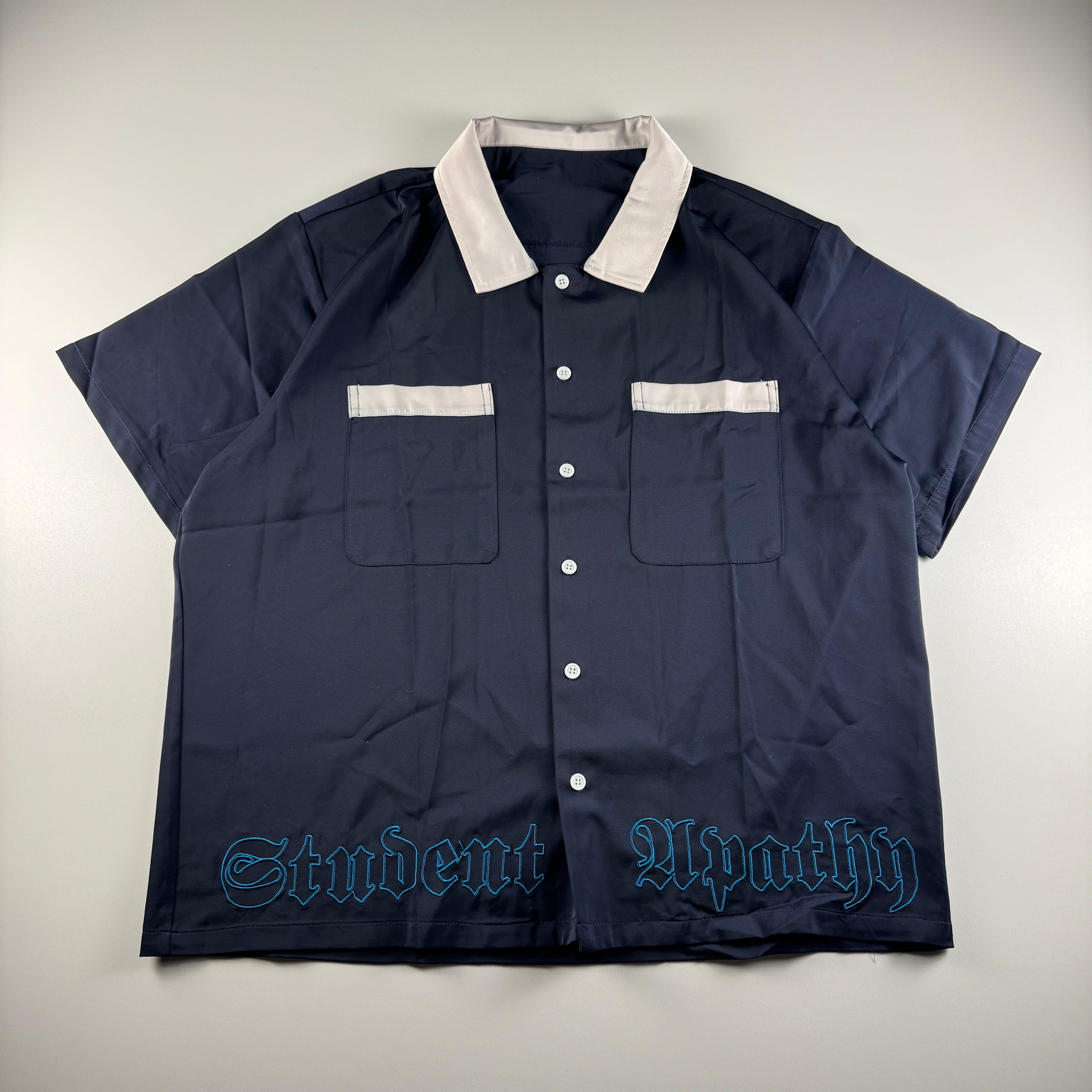 Student Apathy Gothic Lettering Navy S/S Shirt (M)