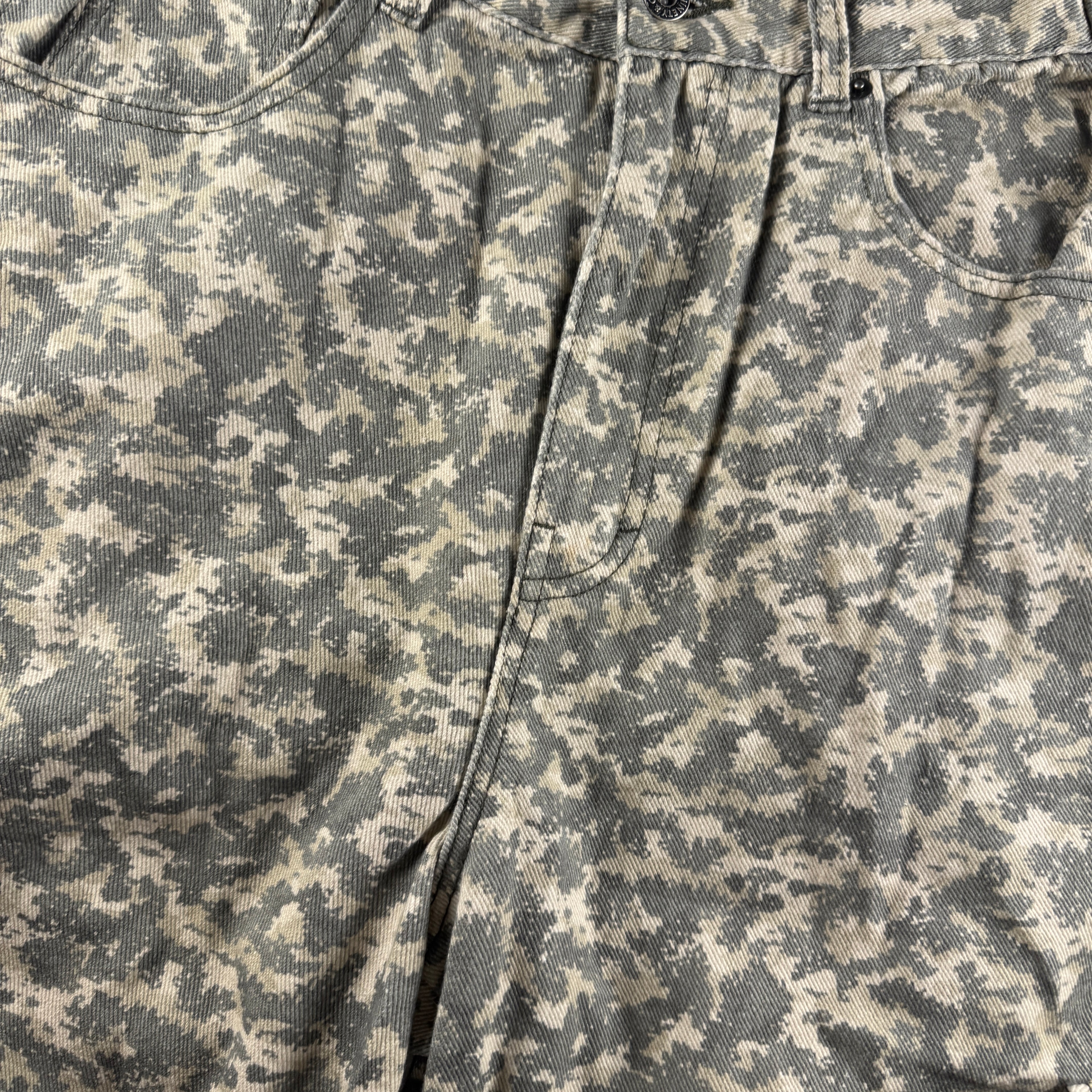 9090 Camo Beige Short (L)