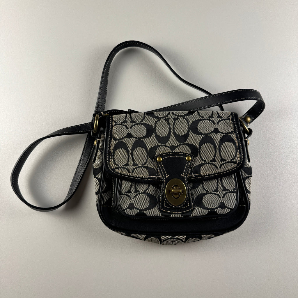 Coach Signature 2WAY Shoulder Bag