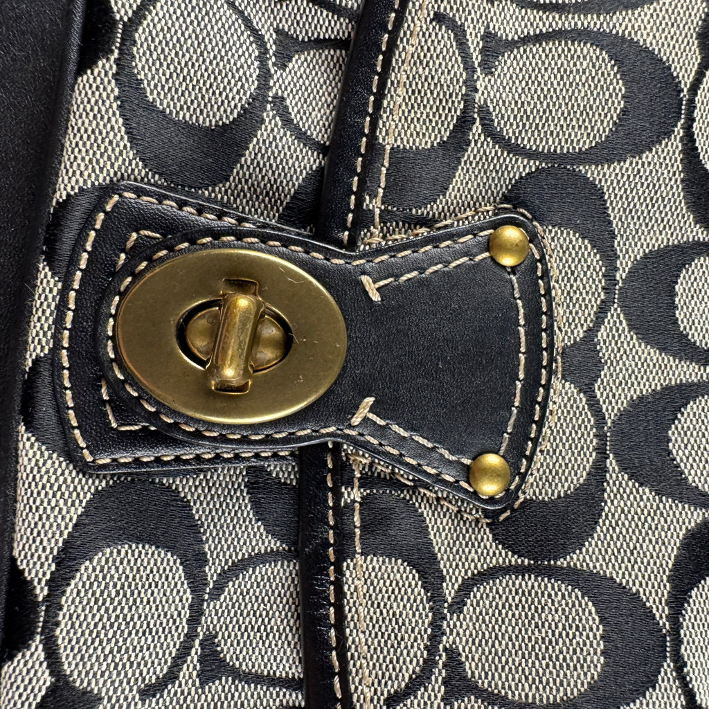 Coach Signature 2WAY Shoulder Bag