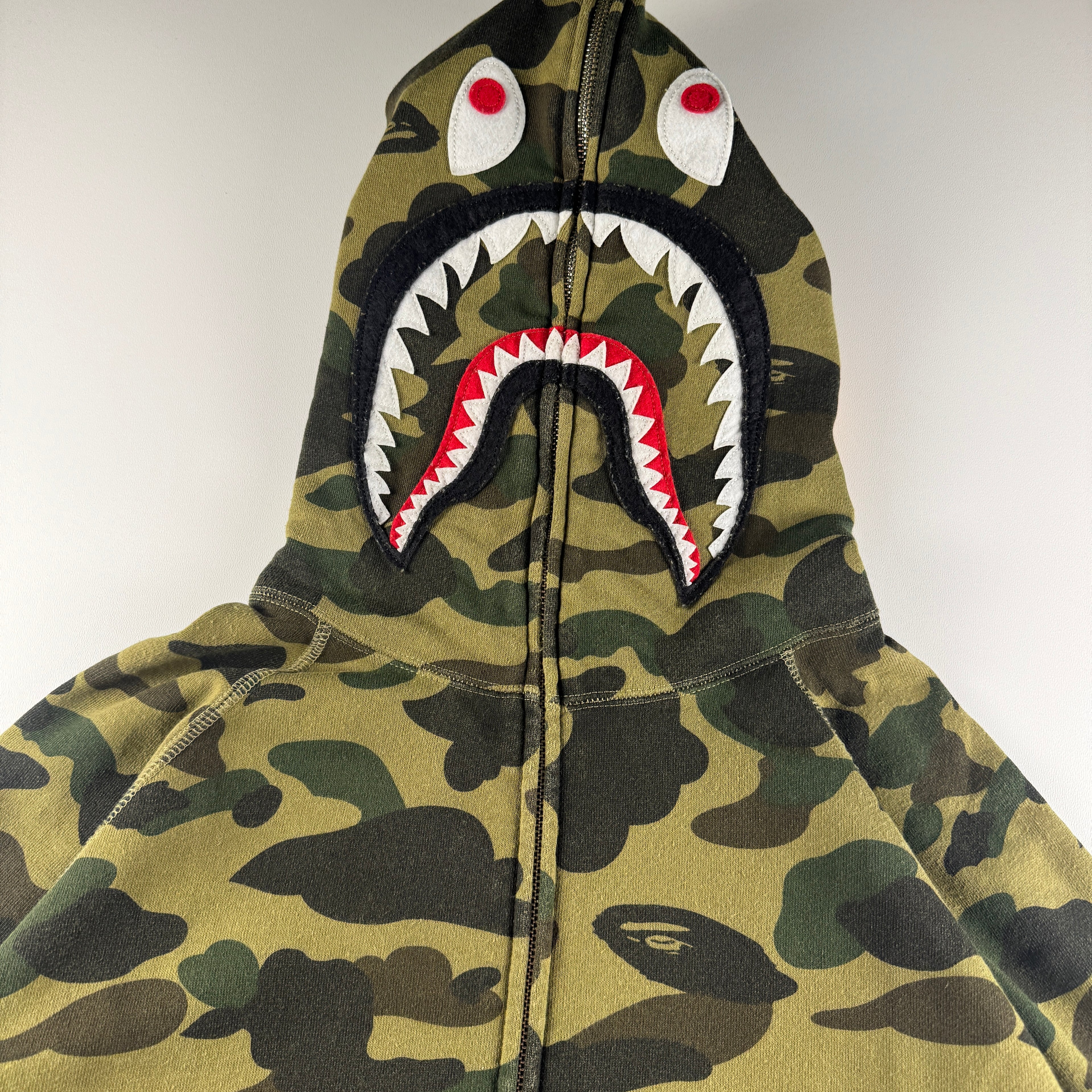 BAPE Camo Shark Zip Hoodie (L)