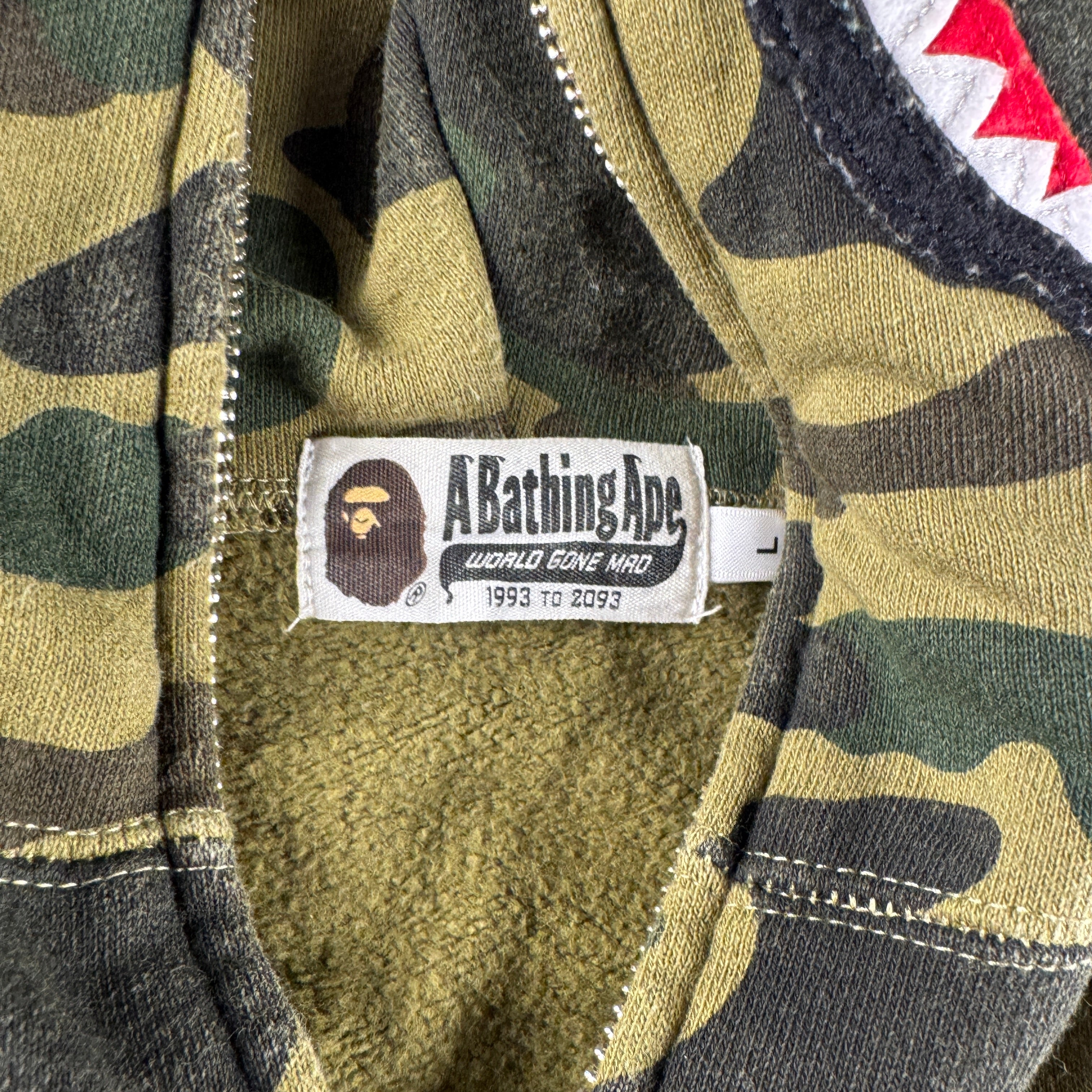 BAPE Camo Shark Zip Hoodie (L)