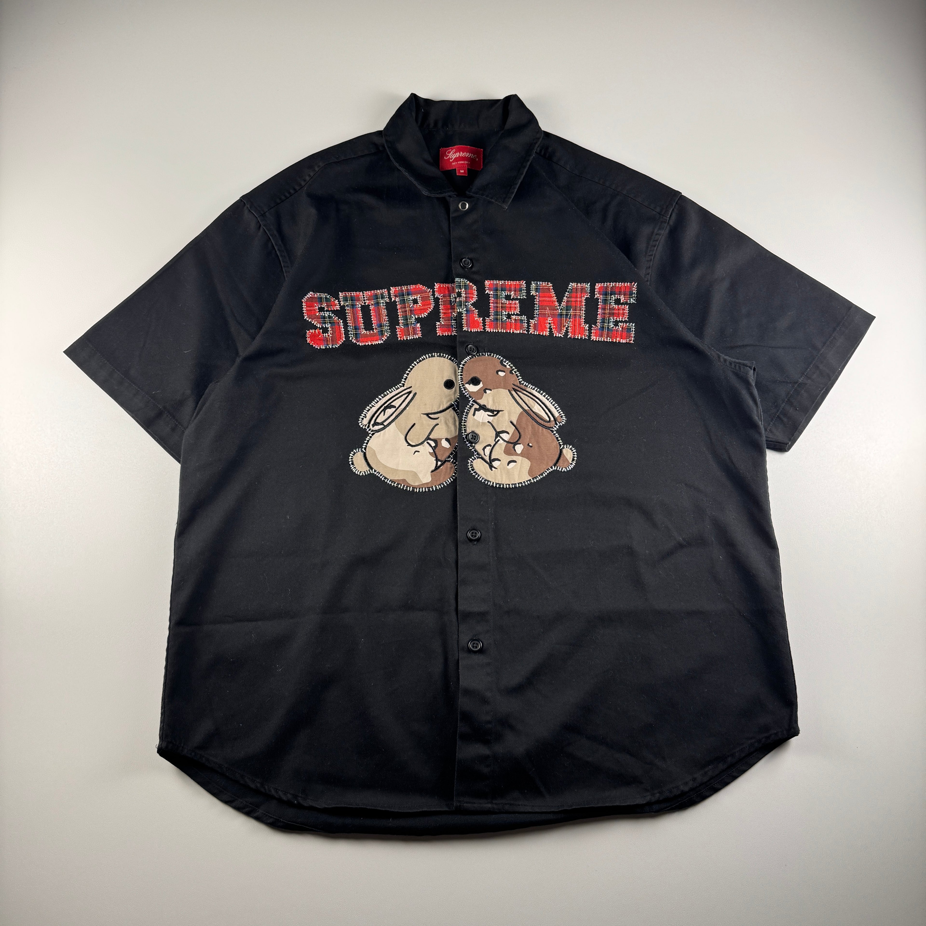 Supreme Bunnies Black S/S Shirt (M)