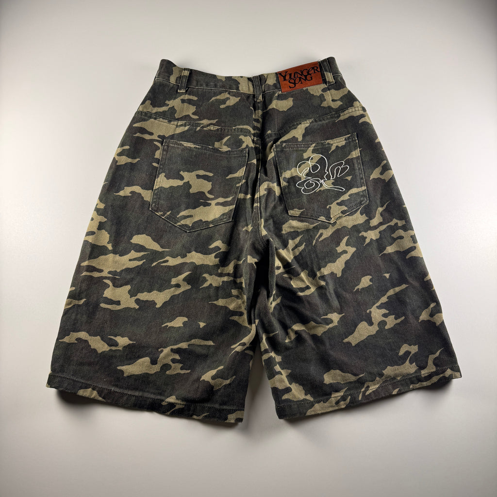 Younger Song Green Camouflage Shorts (M)