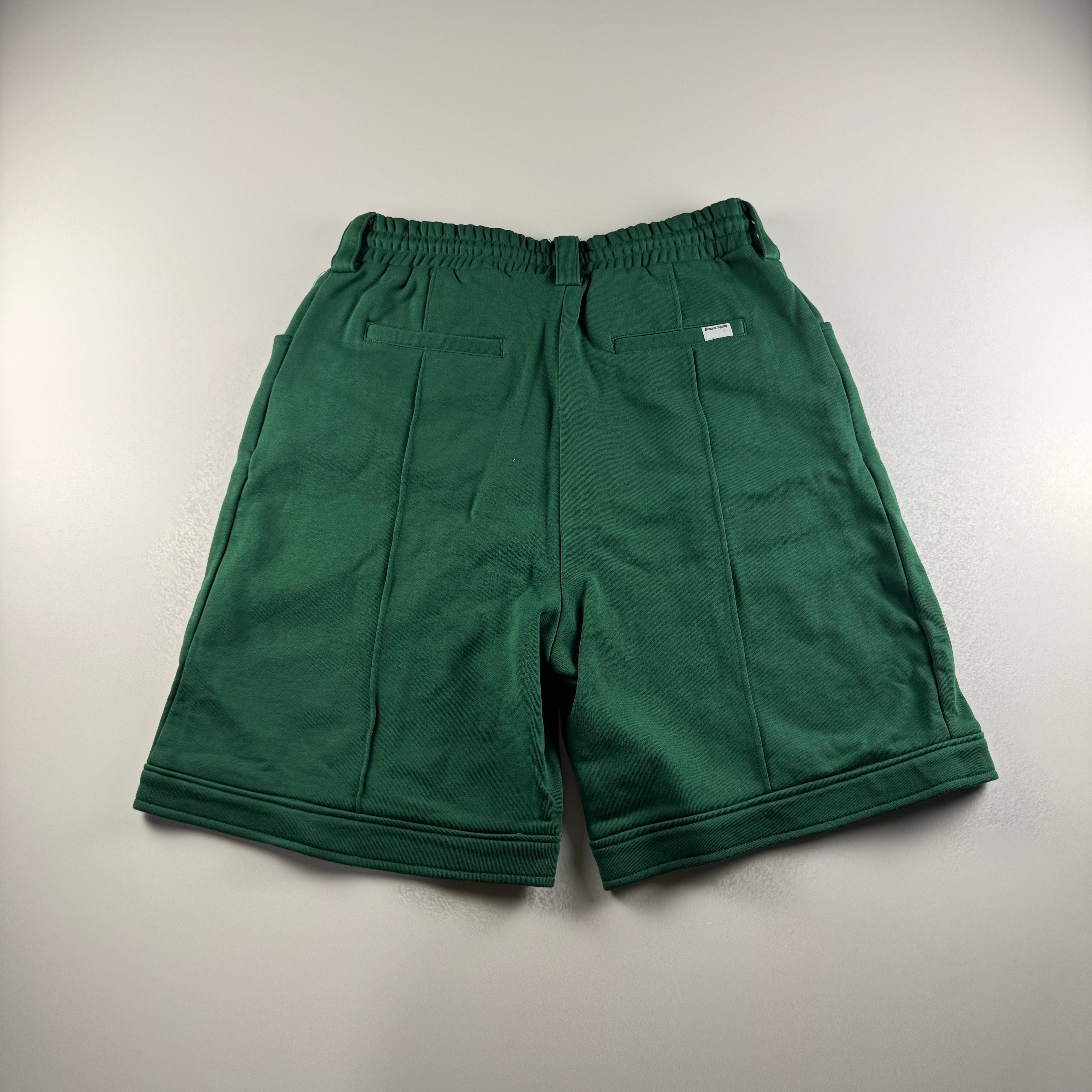 Student Apathy Sweat Half Pants Green (L)