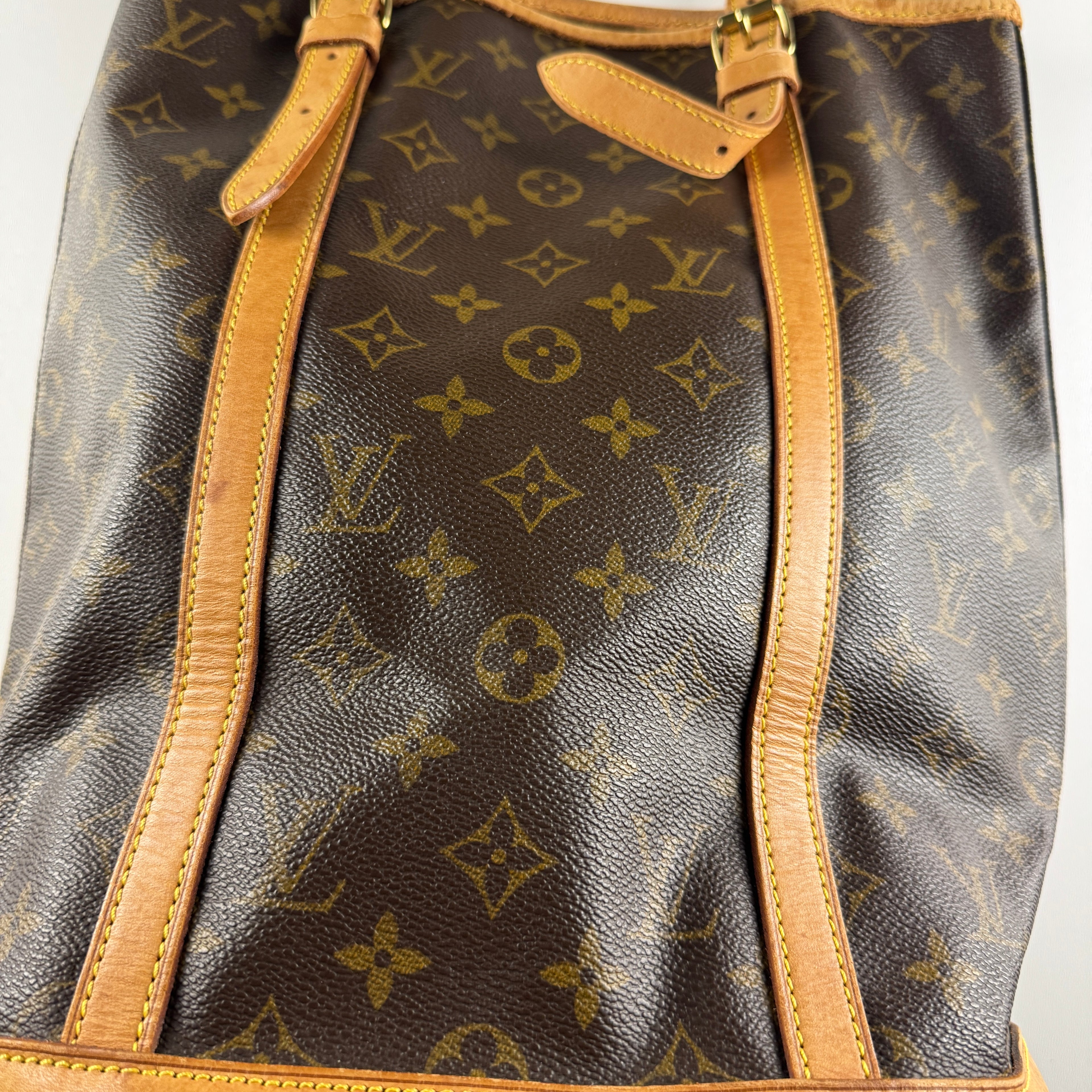Louis Vuitton Bucket GM Monogram Canvas