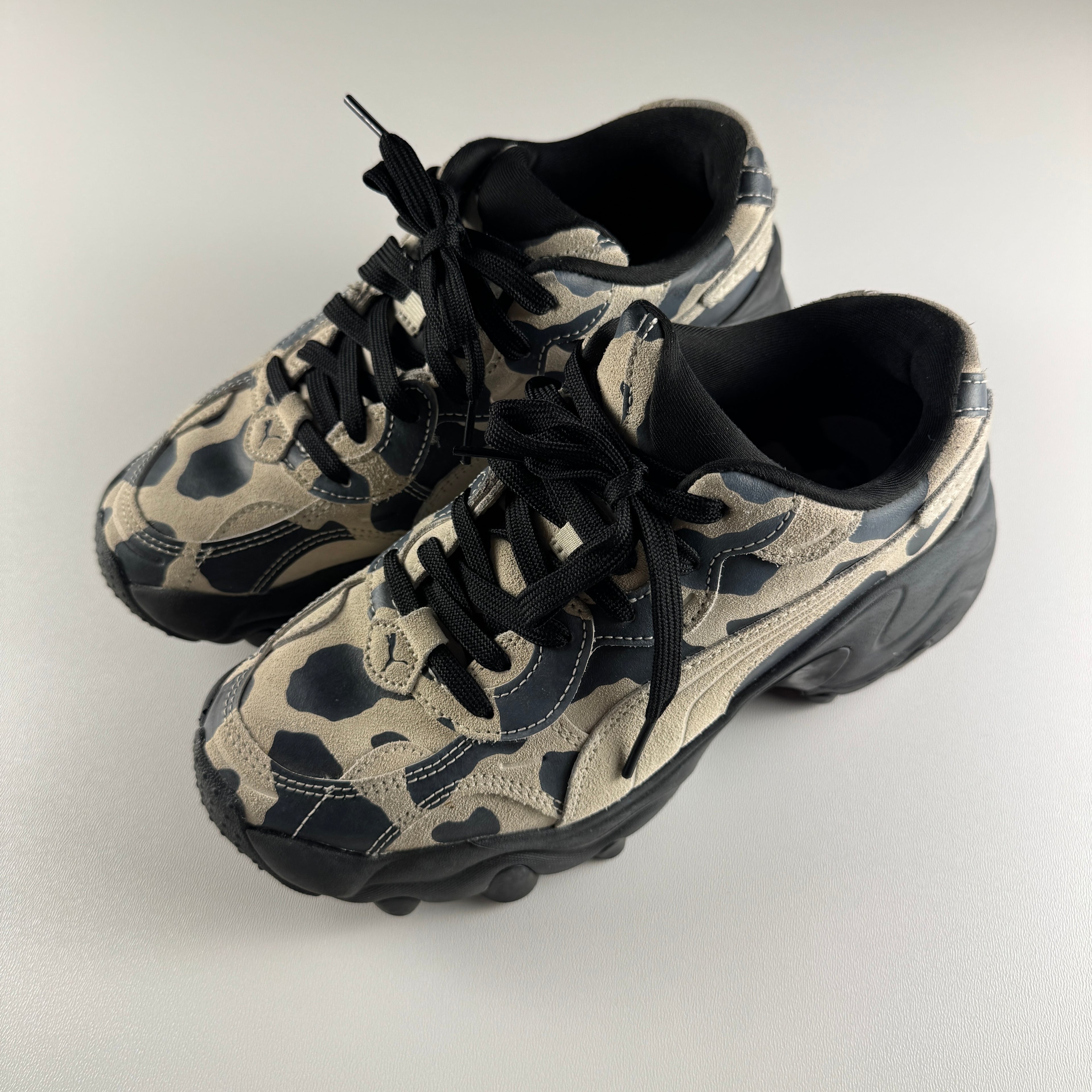 Atmos Pink x Puma Pulsar Wedge Cow Pattern (EU 37)