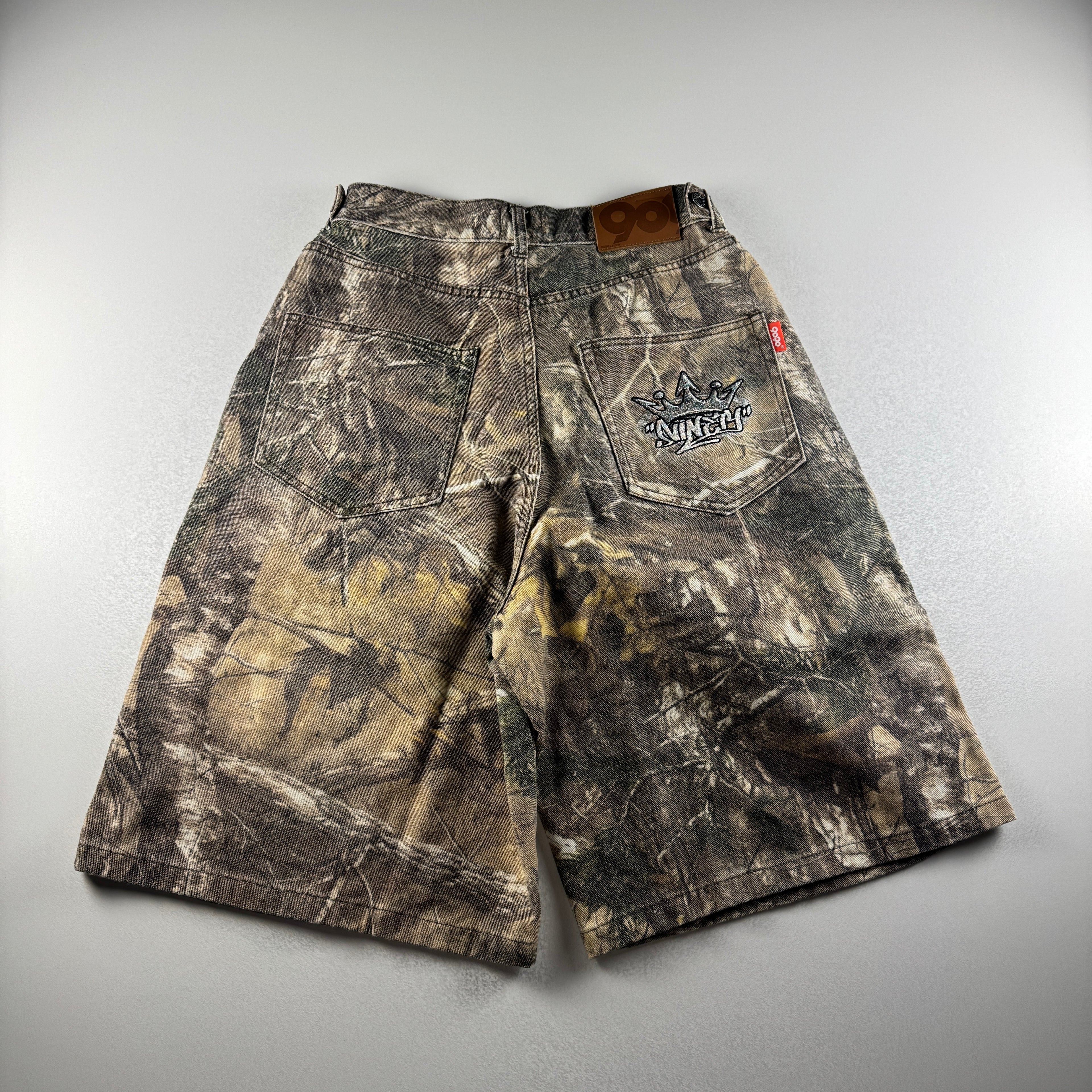 9090 Realtree Camo Short (L)