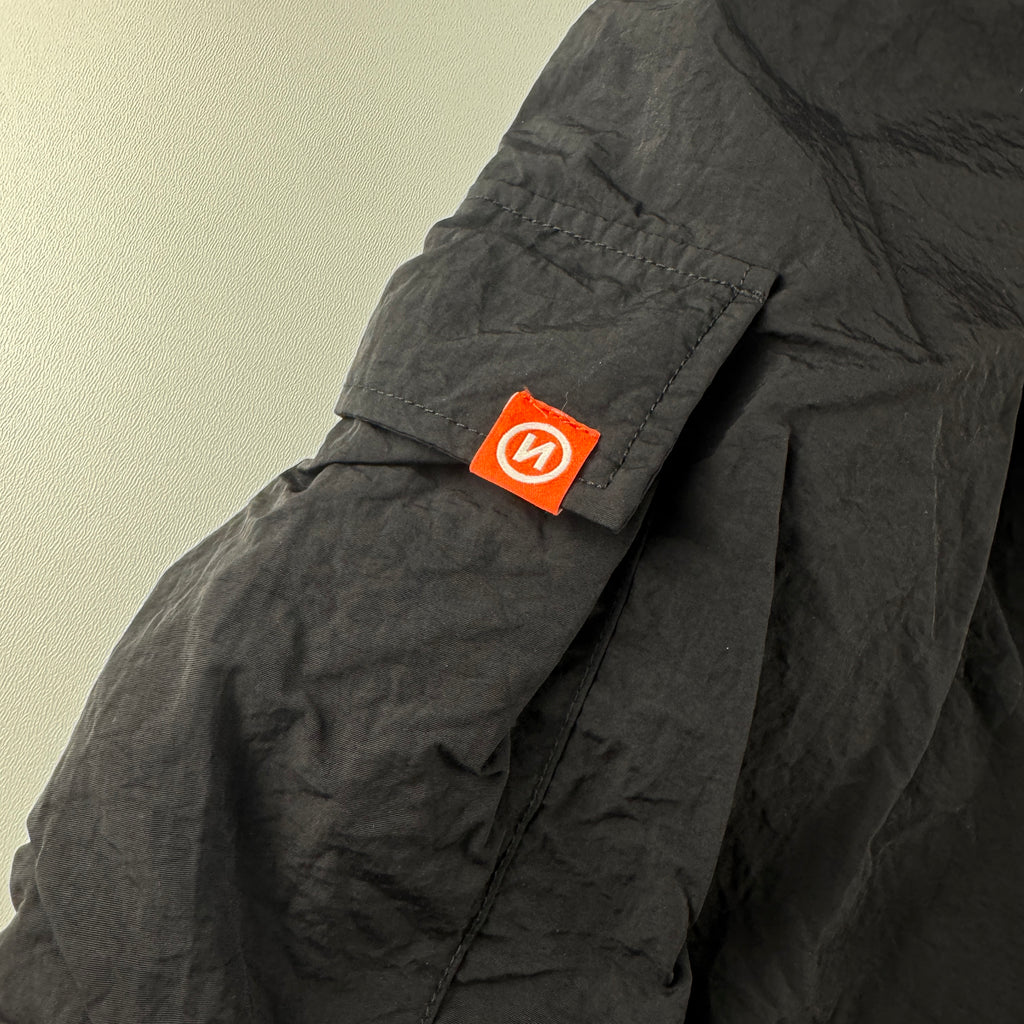 9090 Nylon Cargo Black Track Pants (M)