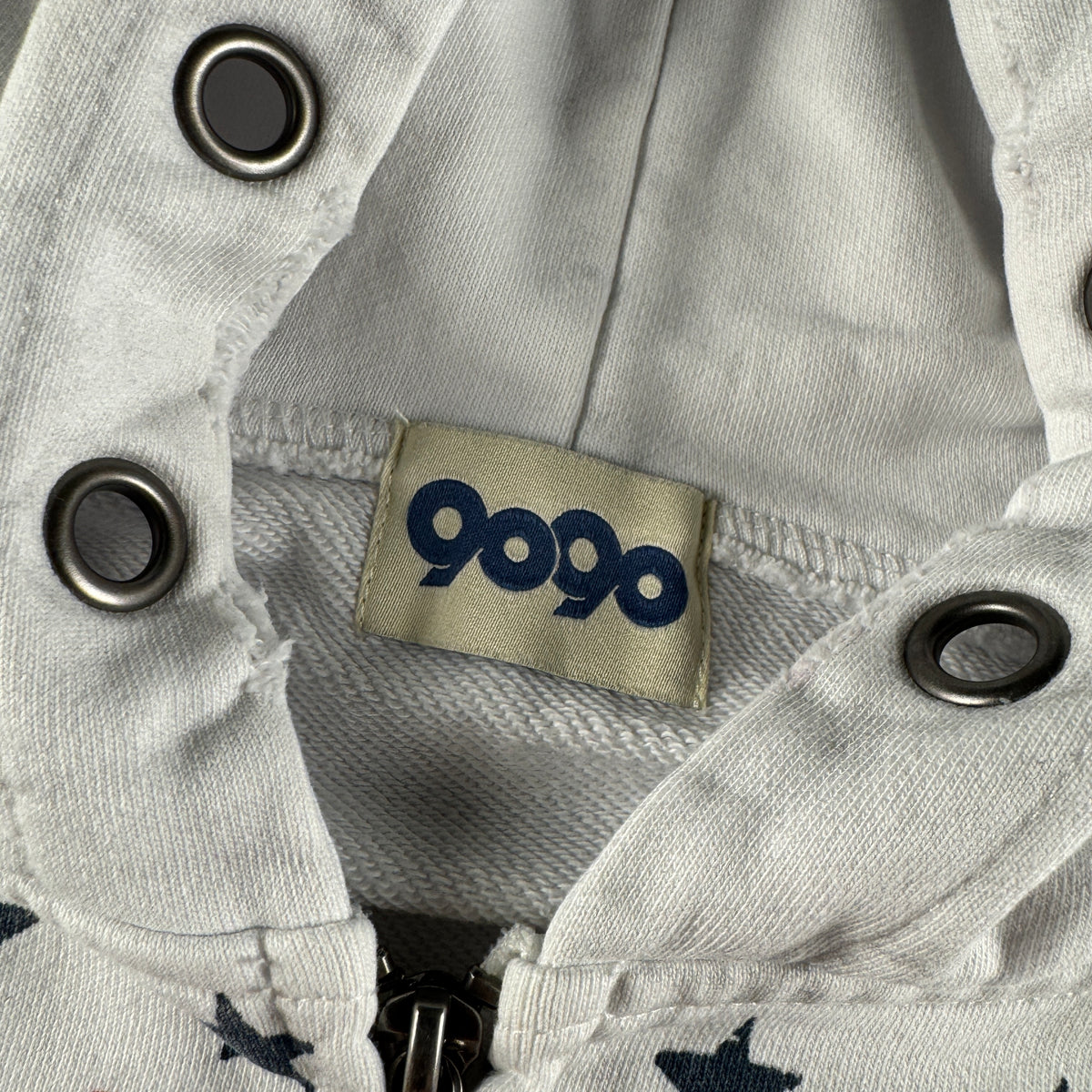 9090 Double Zip Distressed White Hoodie (L)