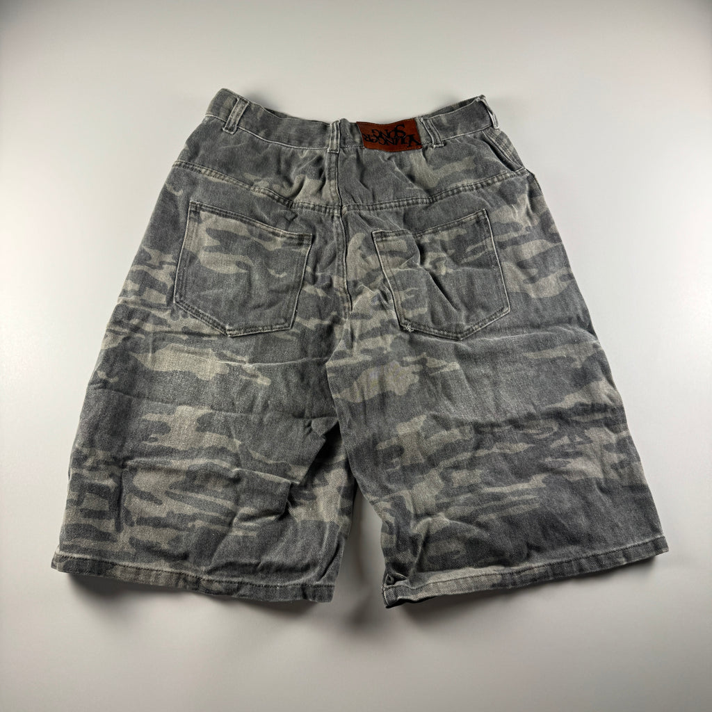 9090 Camo Wide Short (M)