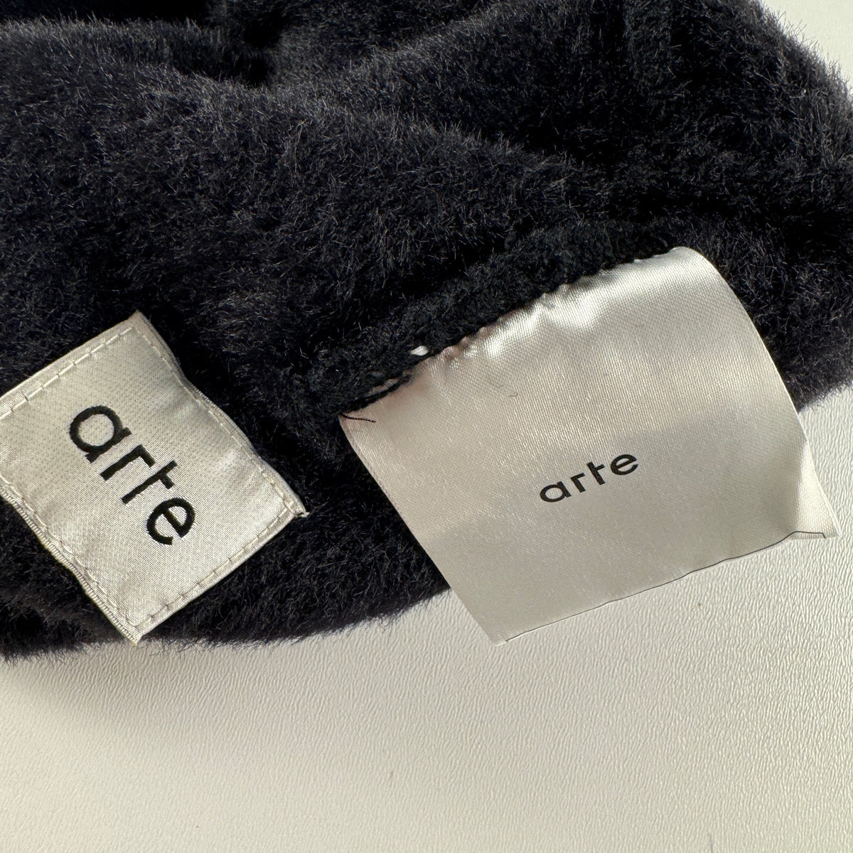 Arte Fuzzy Black Beanie (OS)