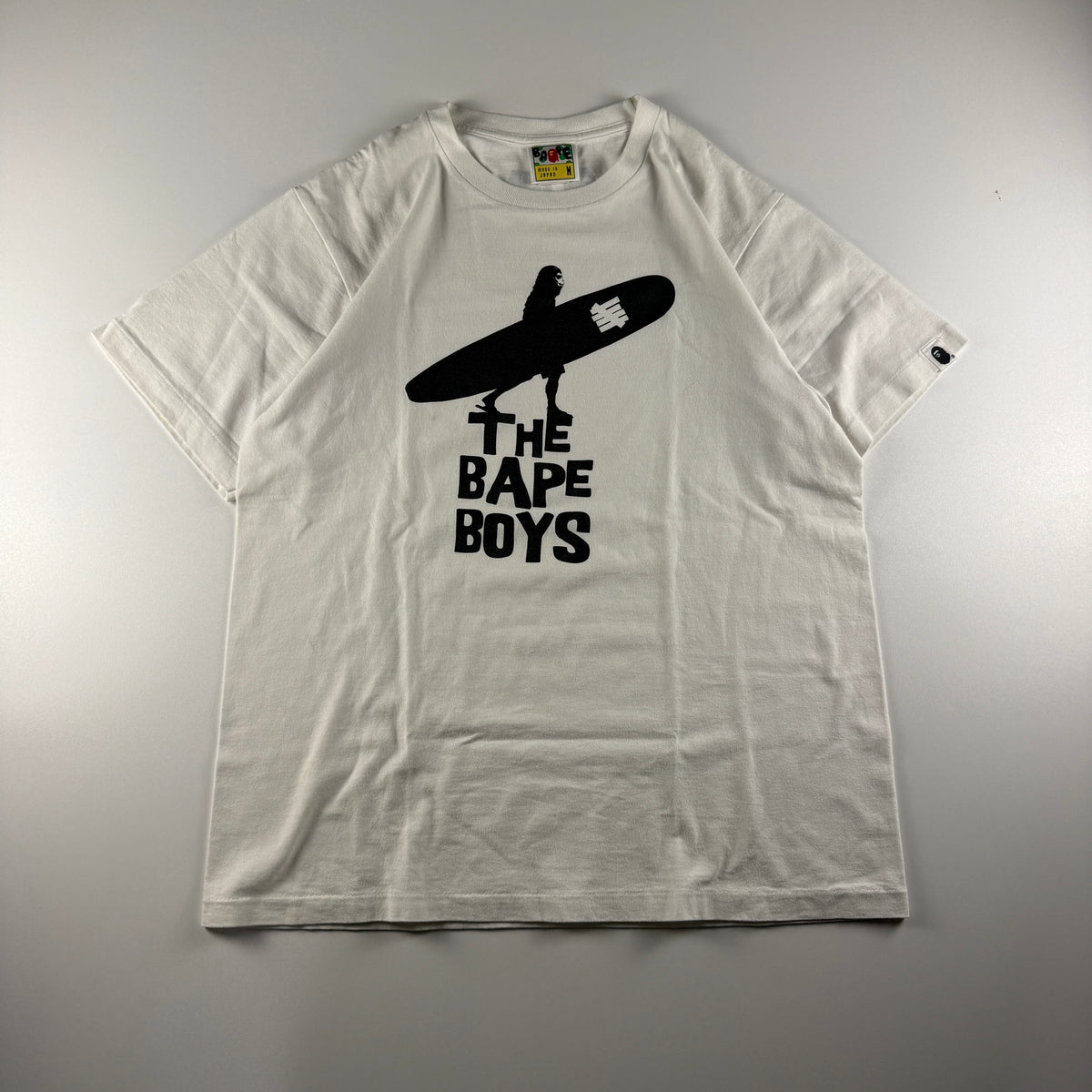 BAPE x Undefeated Bape Boys White Tee (M)