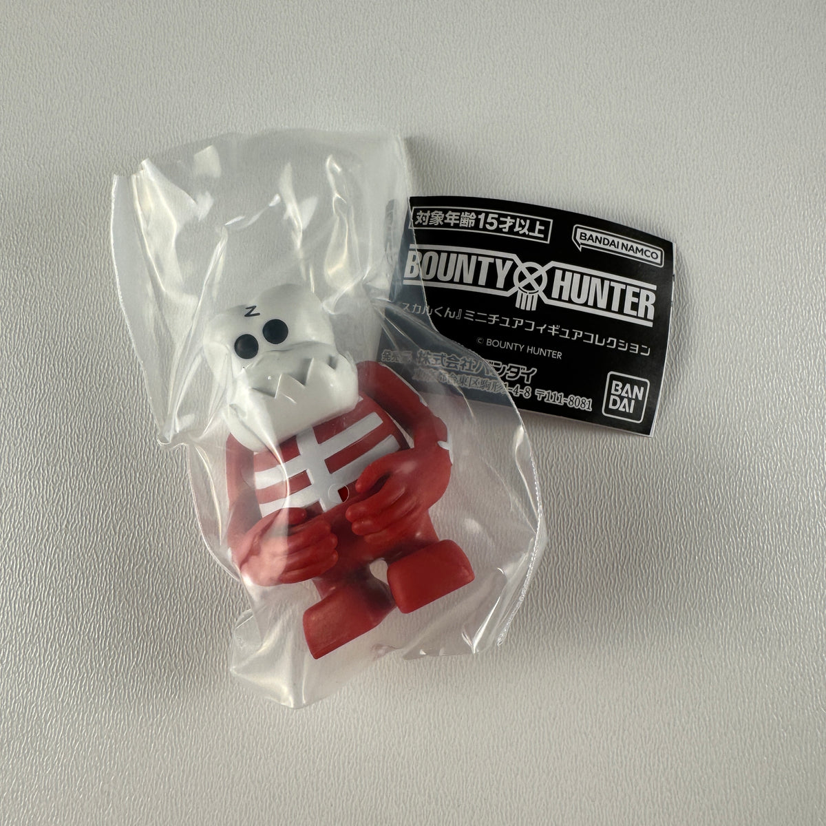 Bounty Hunter Skull-Kun Miniature Gashapon Figure - Red