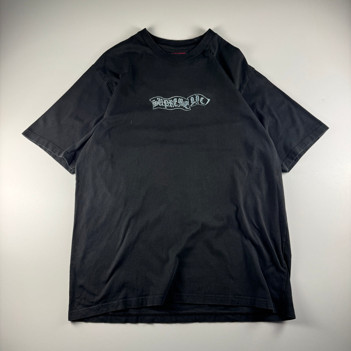 Supreme Banner S/S Top Black Tee (L)
