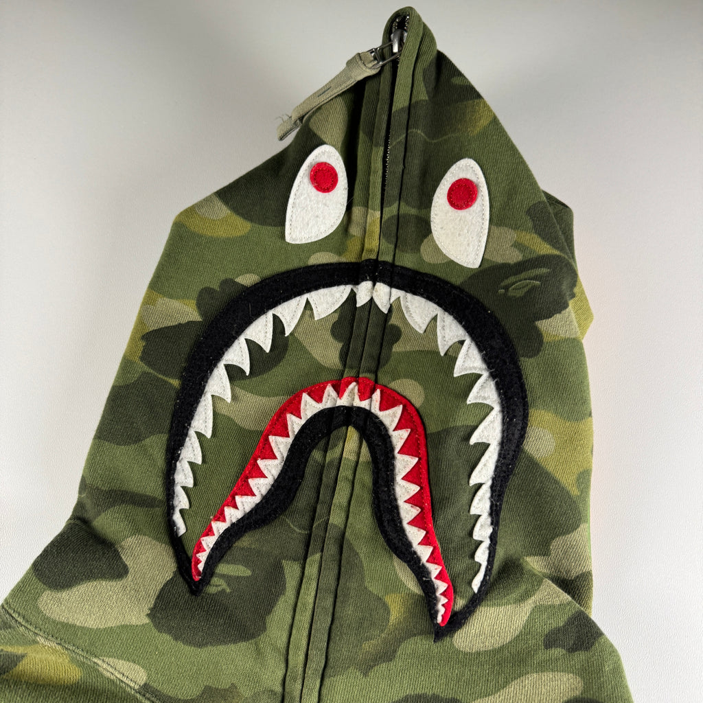 BAPE Green Camo Shark Hoodie (L)
