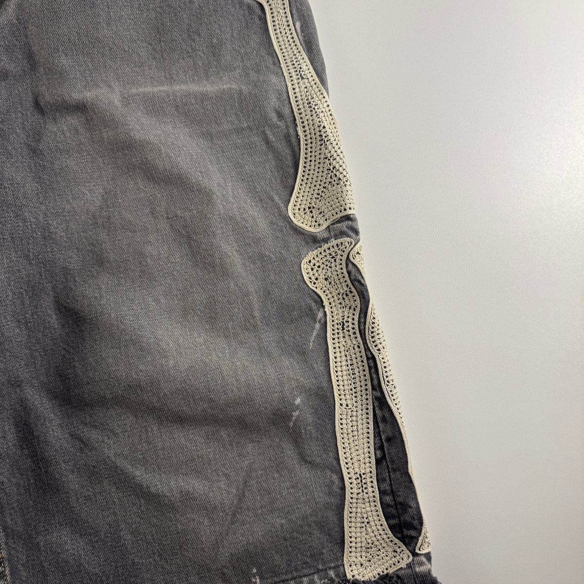Kapital 14oz Black Denim Bone Embroidery 5P Shorts (M)