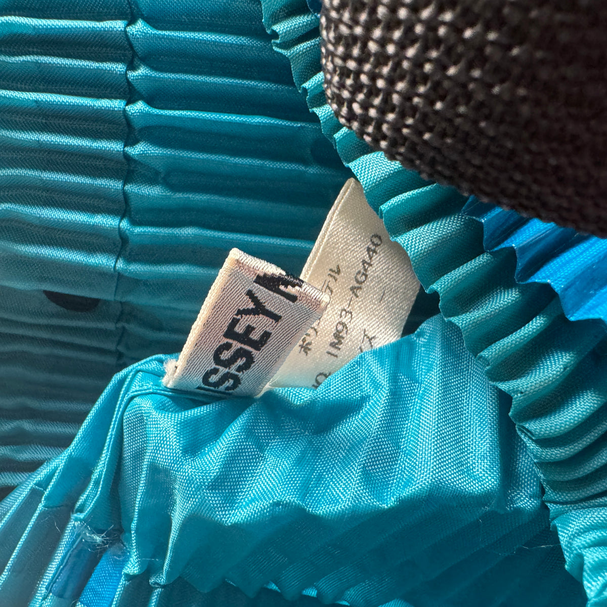 Issey Miyake Pleated Eco Bag Blue