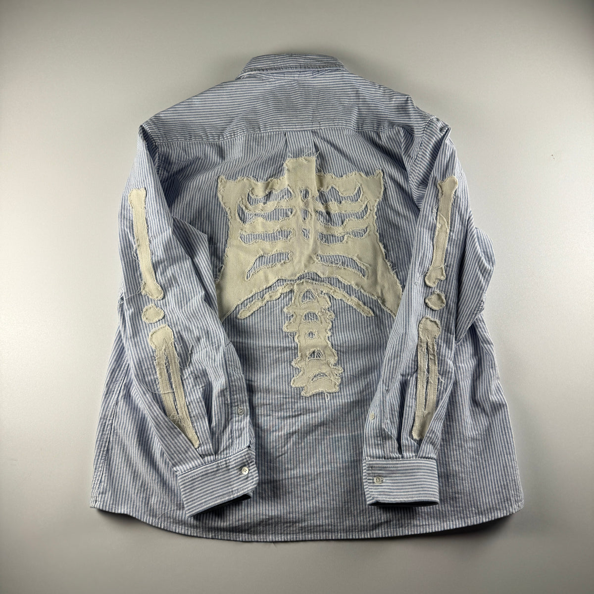 9090 Bone Stripe White L/S Shirt (M)