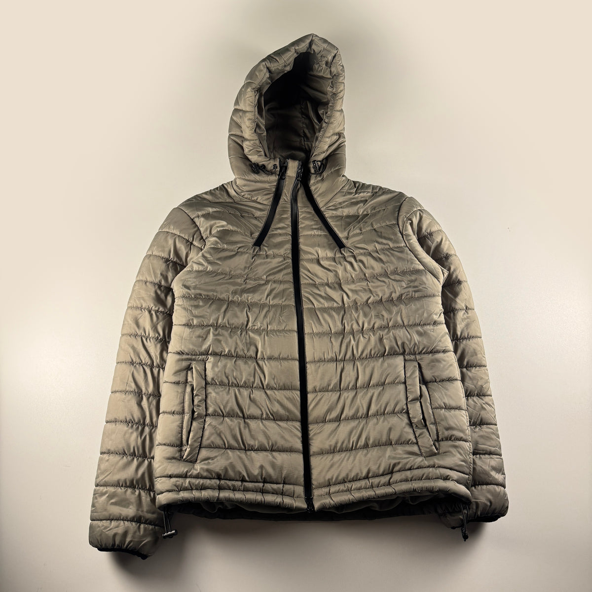 Coln Beige Evil Puffer Jacket (M)